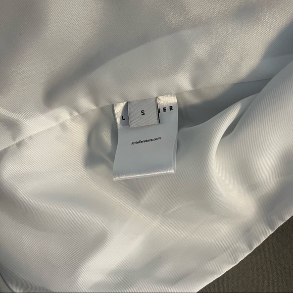 Wool-blend White Contrast Closure Blazer - Picture 9 of 16